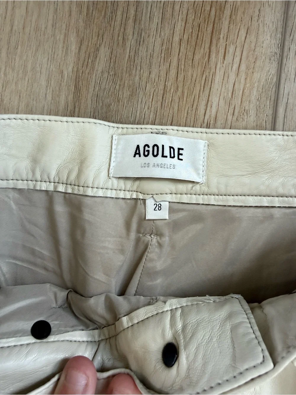 Agolde soft cream